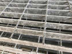 25mm x 3mm 41/100 Mild Steel Open Grill Steel Flooring Galvanised Open Steel Flooring