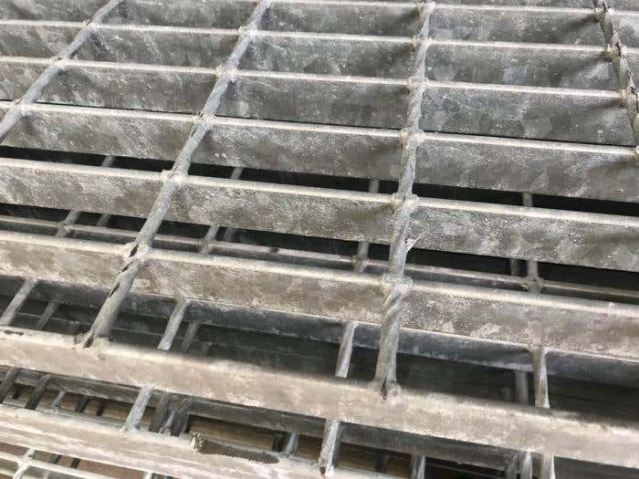 30mm x 3mm 41/100 Mild Steel Open Grill Steel Flooring Galvanised Open Steel Flooring
