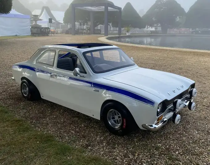 Bradley Hobday- MK1 Escort